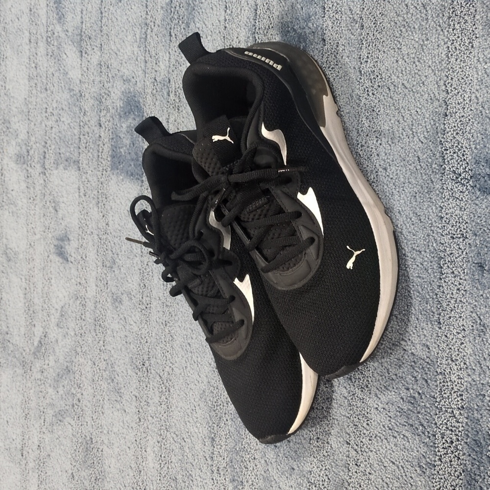 Women's Puma Cell Initiate running sneakers, black and white